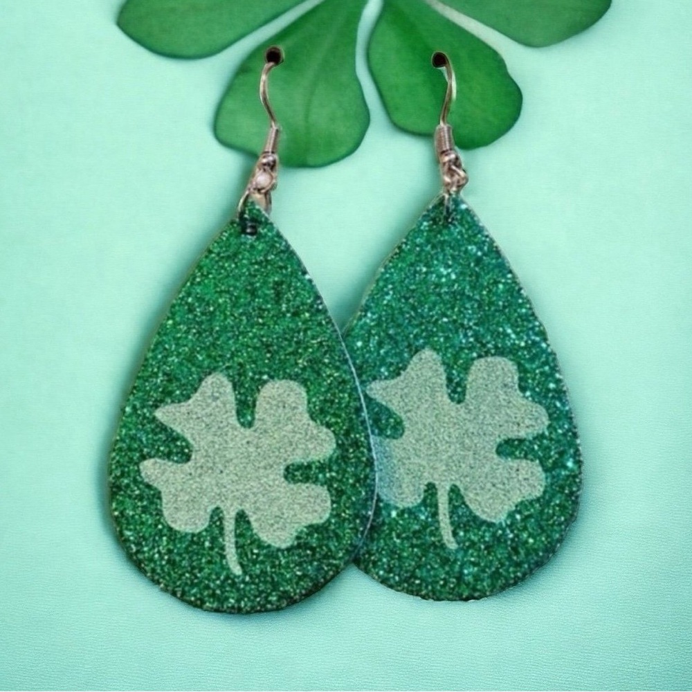 St Patrick’s Day Leather Earrings!